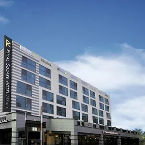 3* 호텔 로얄스퀘어
